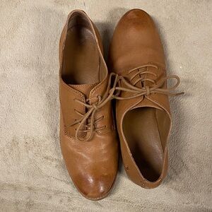 Frye Anna Oxford Leather Lace-Up Shoes in Camel, Sz 11